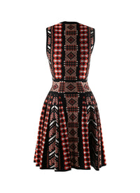 Robe courte à motif géométrique jacquard - Bois de Rose & Noir