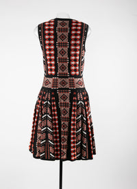 Geometric jacquard short dress - Rosewood & Black