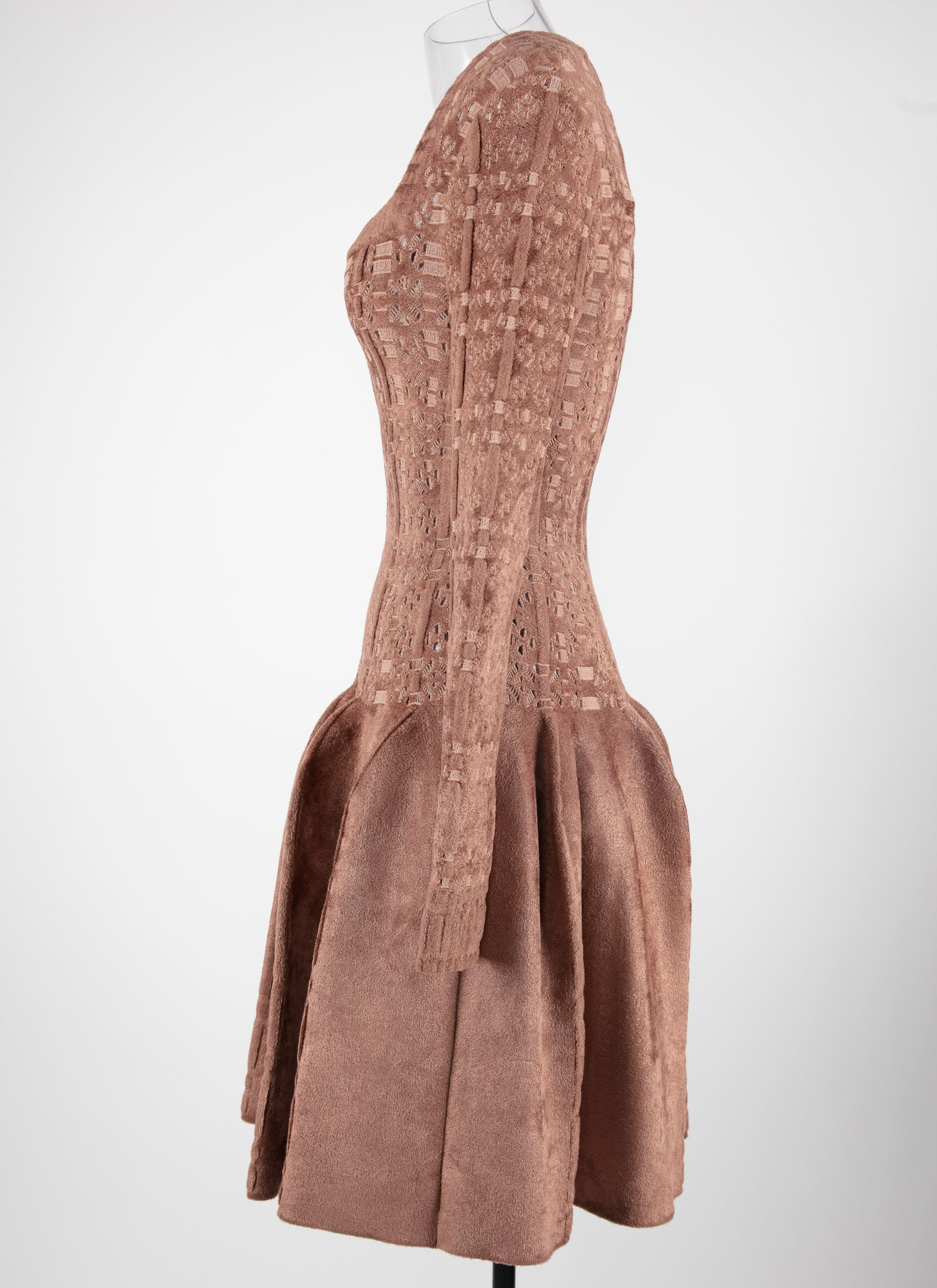 Embroidered short dress with long mesh sleeves - Rosewood & Nude