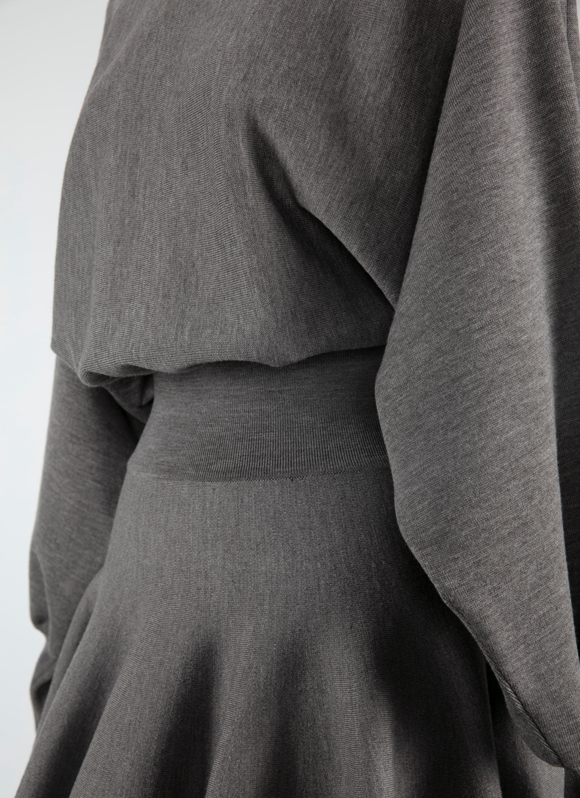Belted short dress with long wool sleeves - China Grey