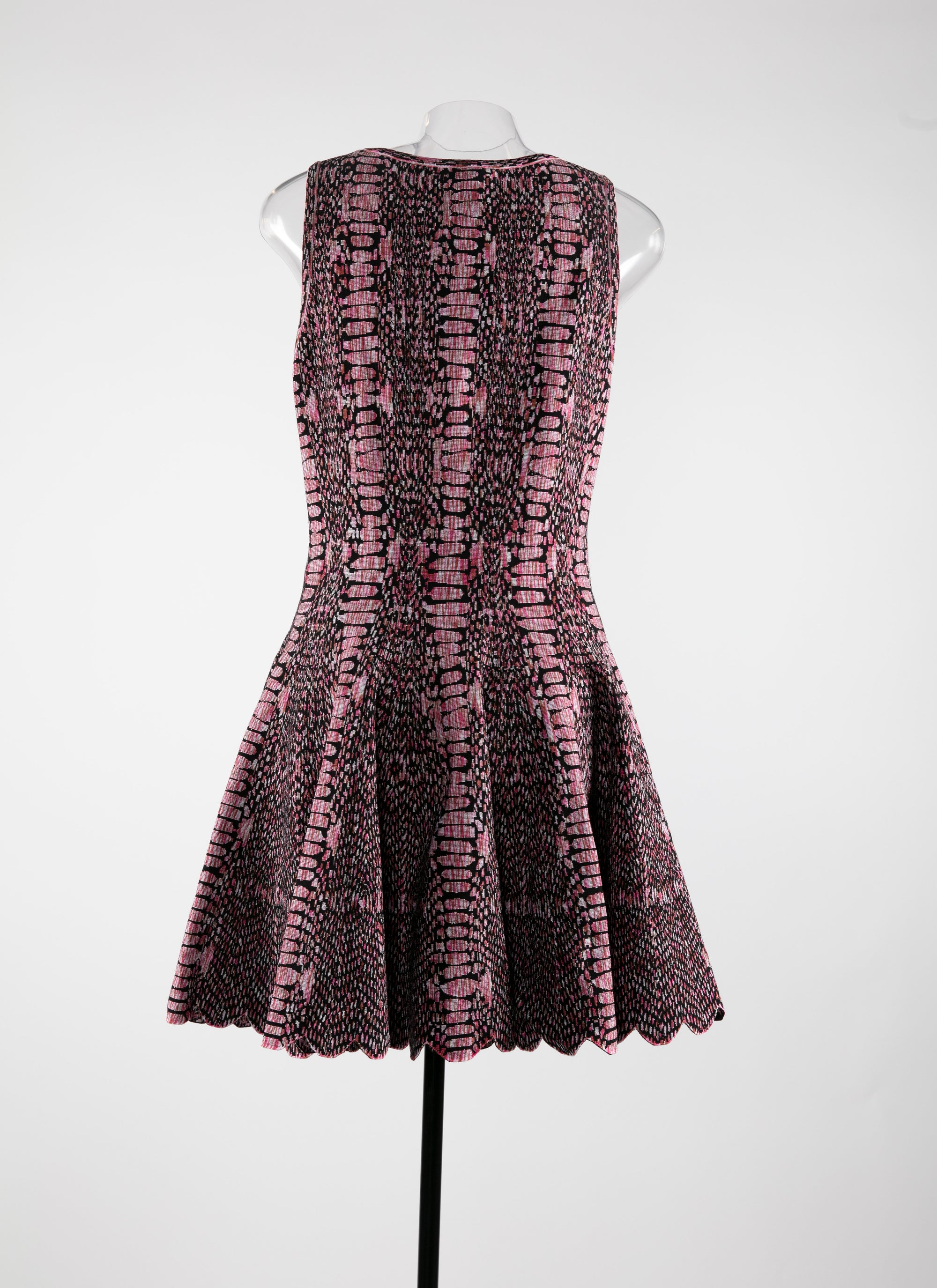 Robe évasée sans manches imprimé python - Noir & Rose