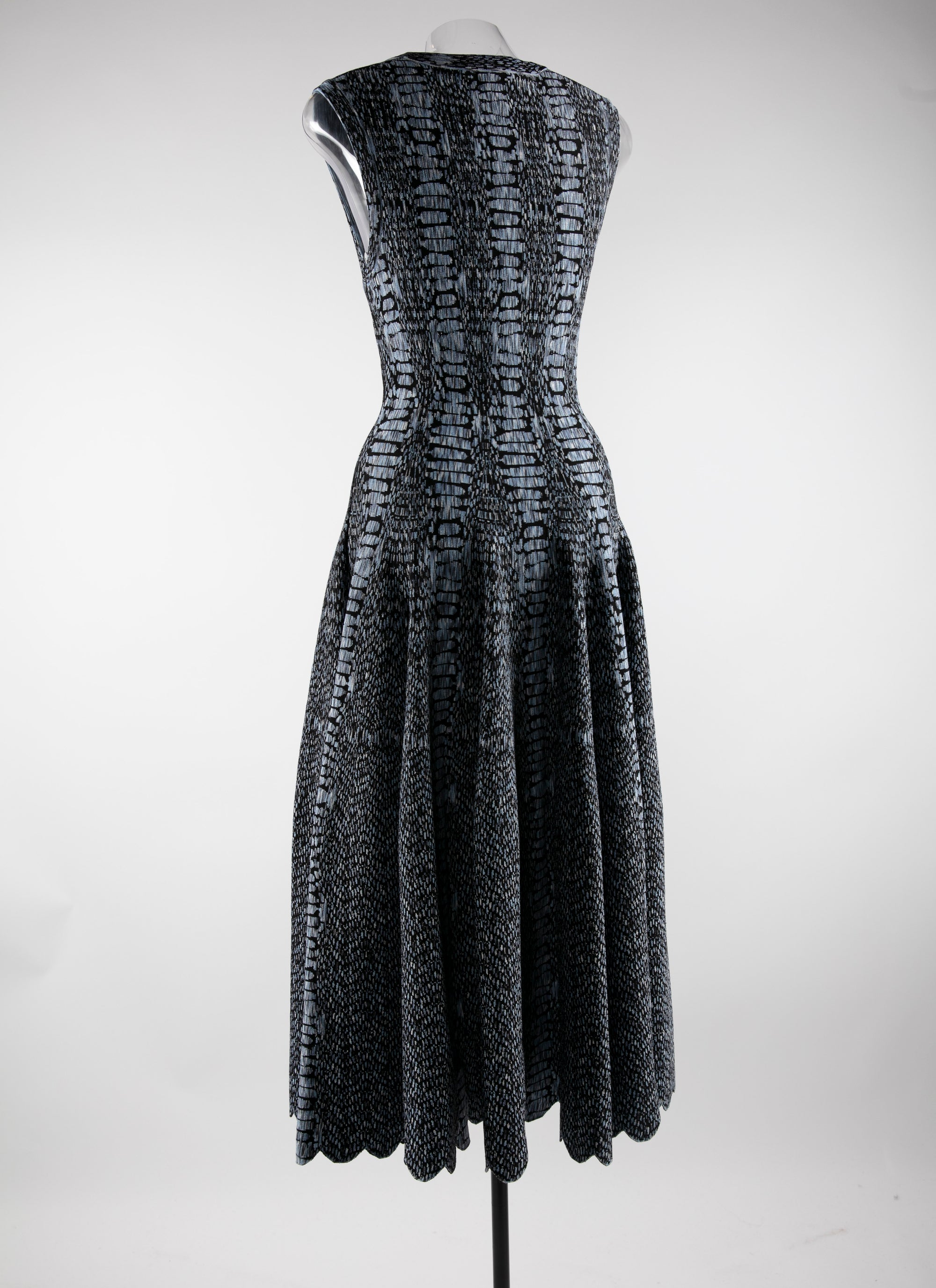 Sleeveless maxi dress - Black & Blue