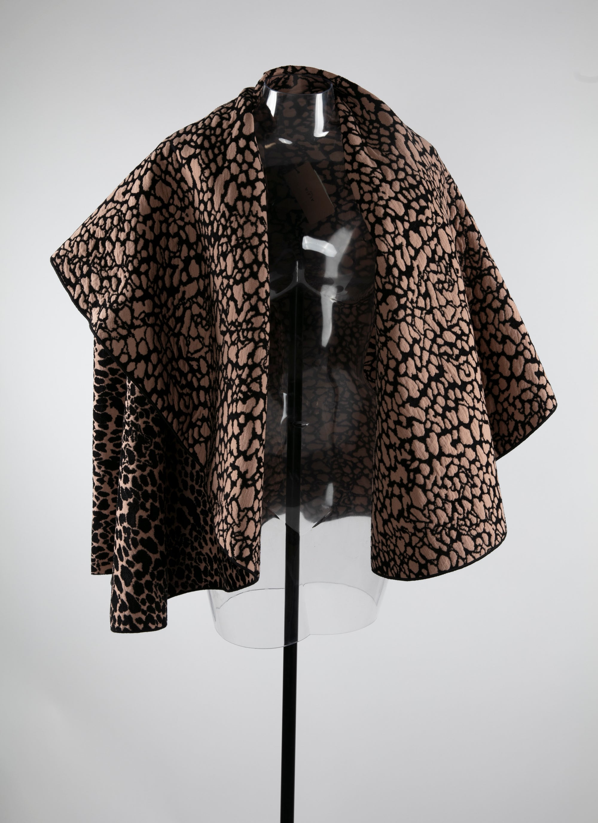 Wool hooded jacket - Flesh & Black