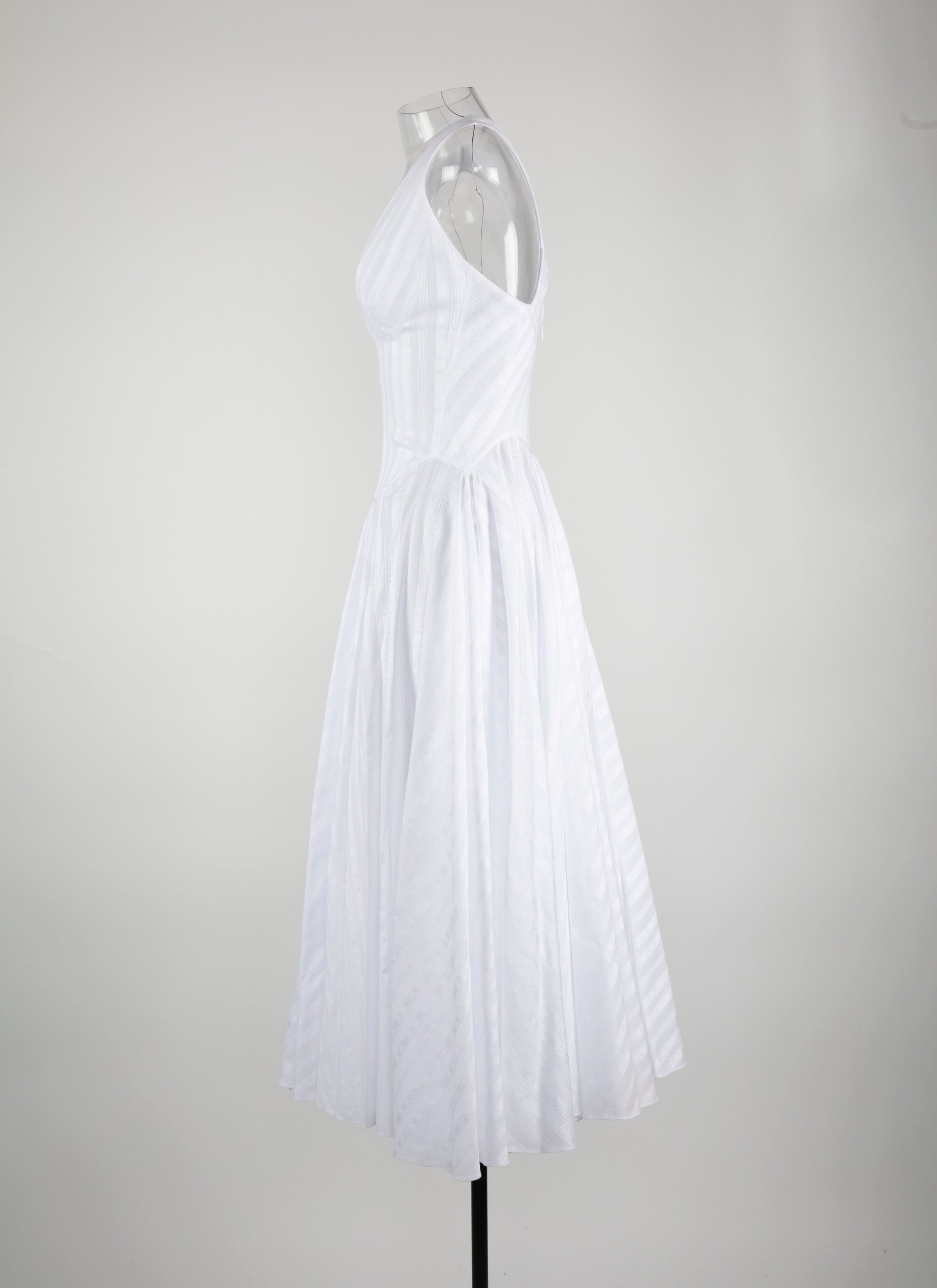 Sleeveless jacquard print dress - White