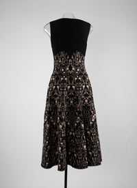 Scalloped hem sleeveless dress - Black & Flesh