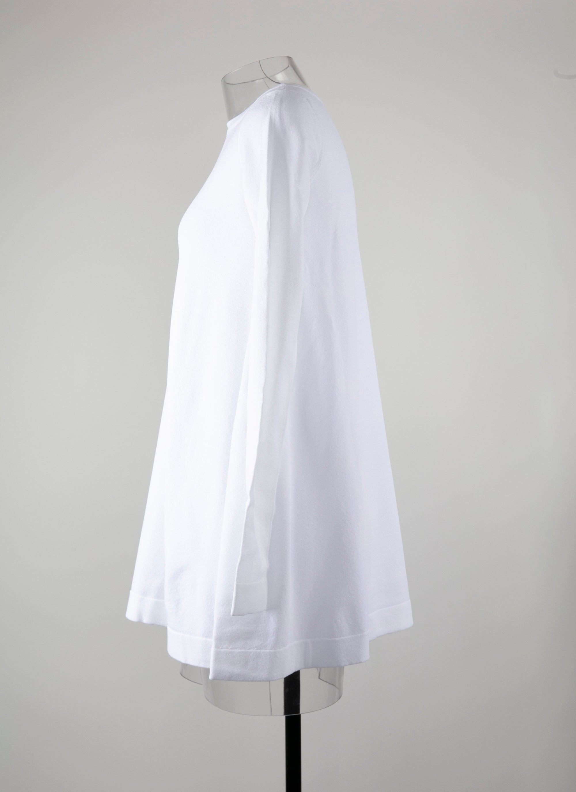 Long sleeve flowing top - White