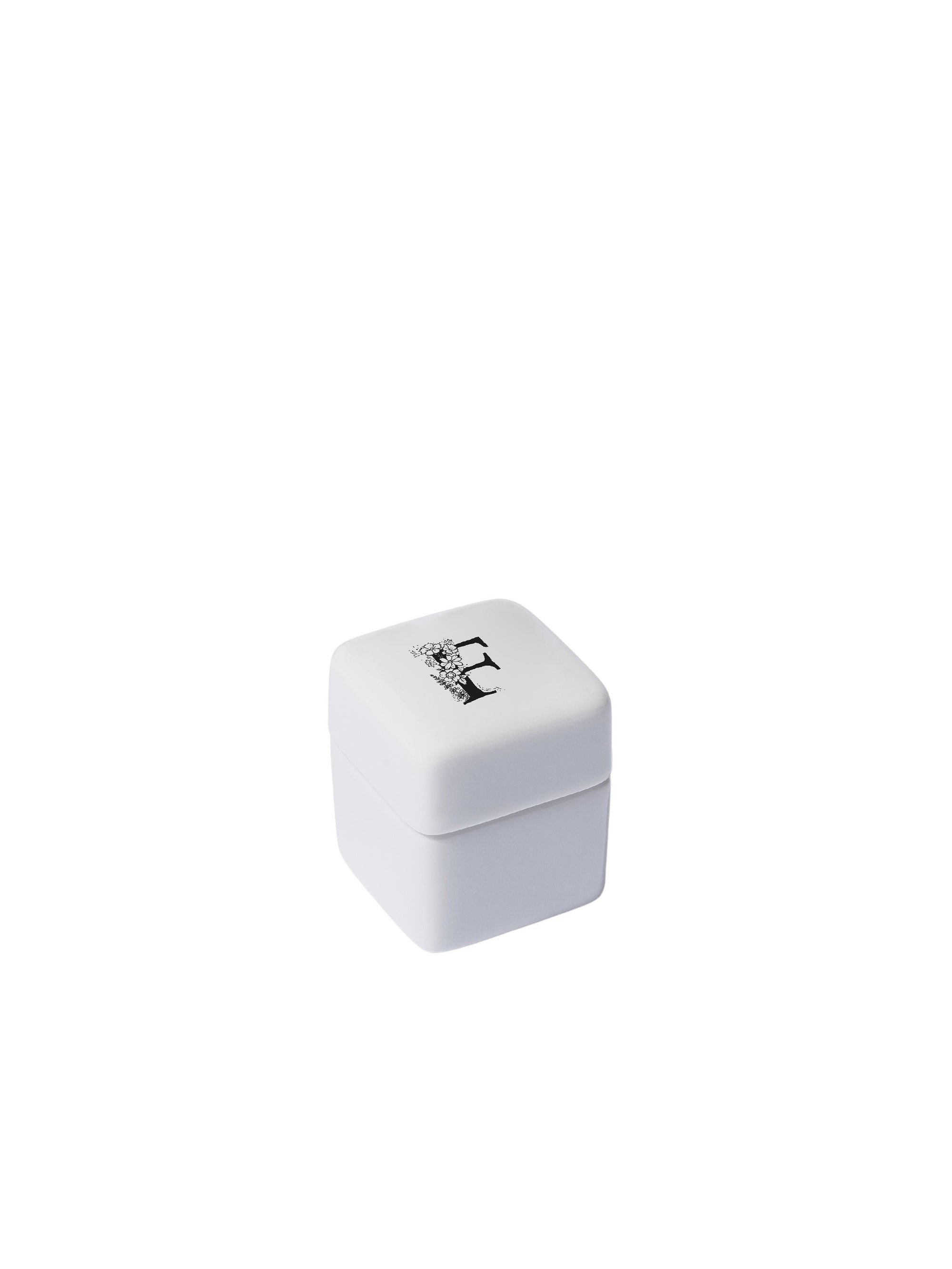 Boite lettre F en porcelaine - F