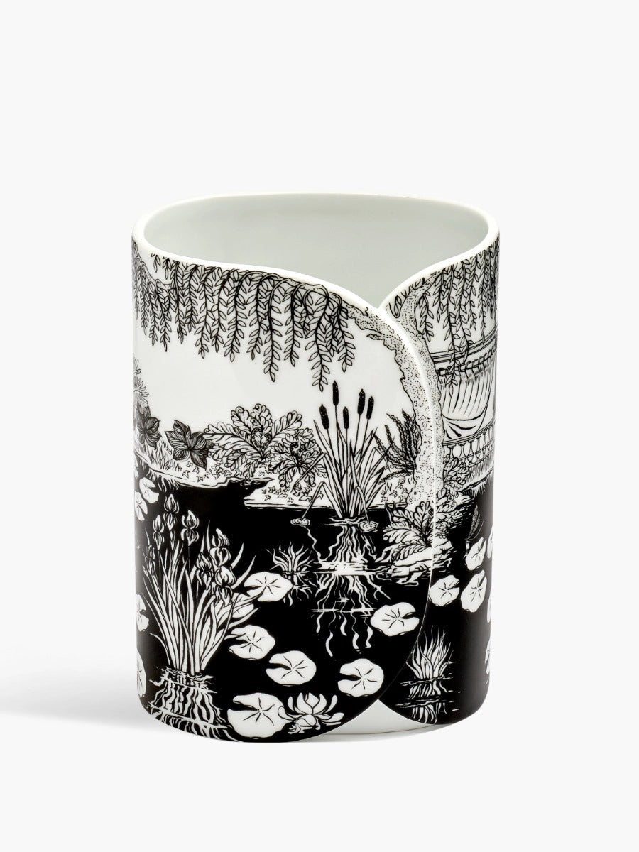 Garden of Dioscuri vase