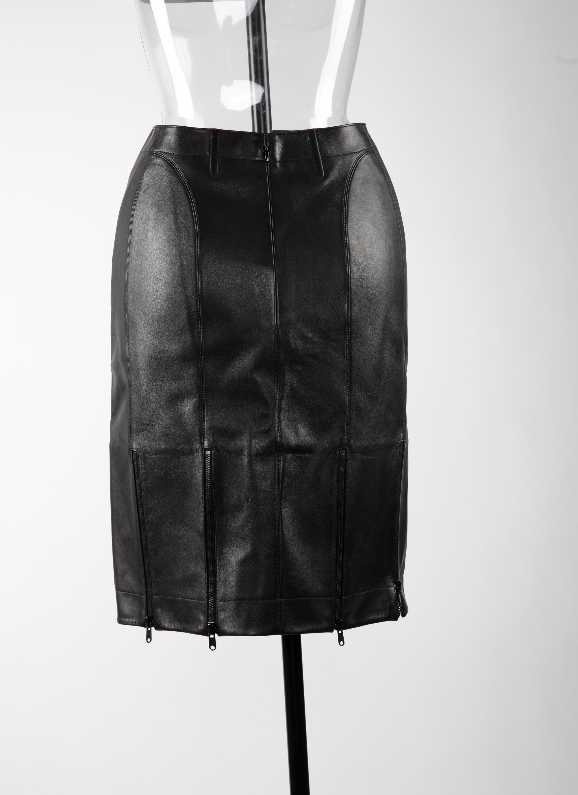 Jupe courte droite plongée en cuir - Noir