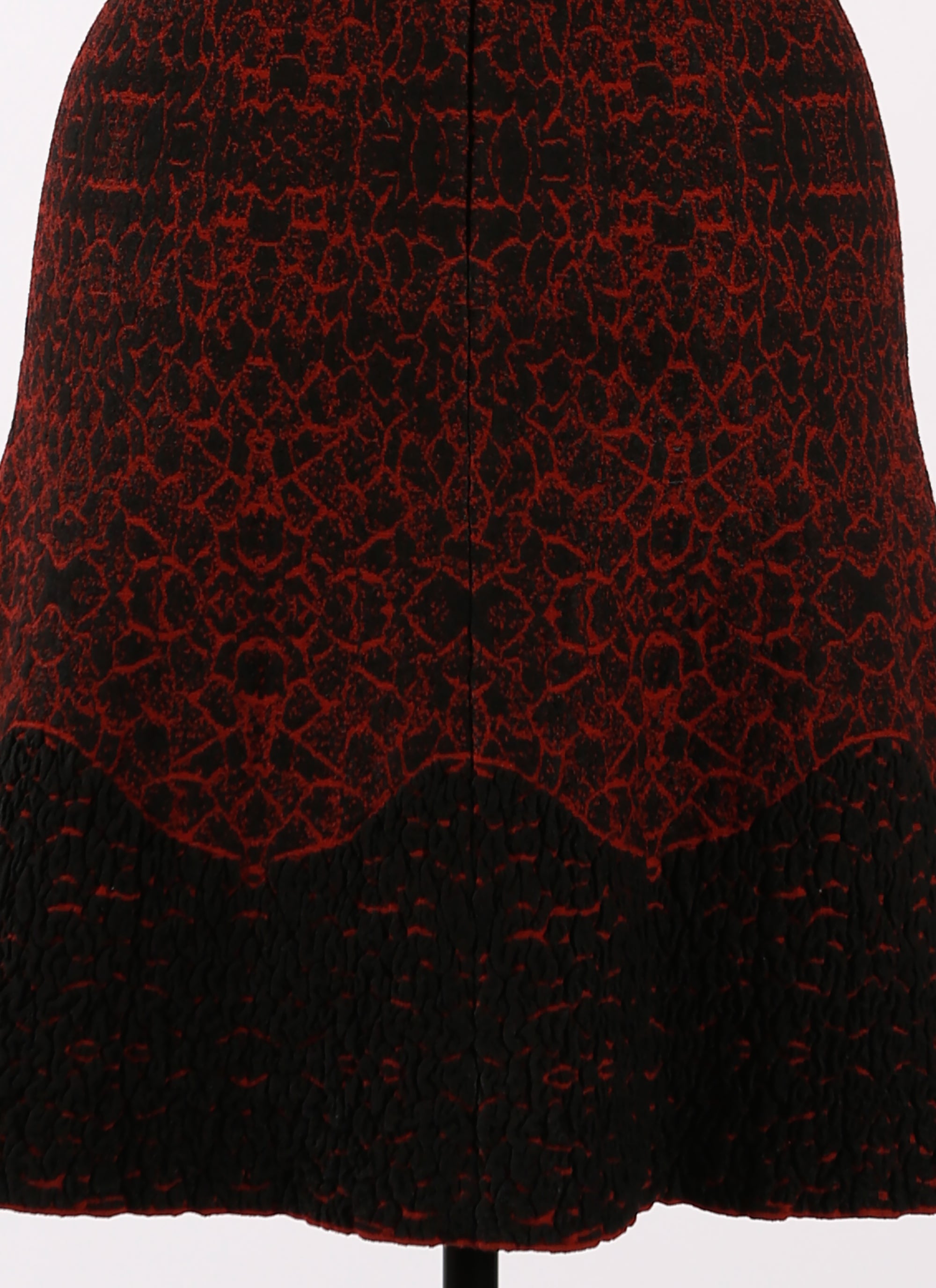Robe à manches courtes Galatea en maille - Noir & Grenat