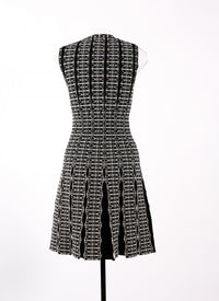 Robe Baby-doll sans manches plissée Sidi Bou Said en maille - Noir & Blanc