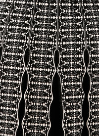 Robe Baby-doll sans manches plissée Sidi Bou Said en maille - Noir & Blanc