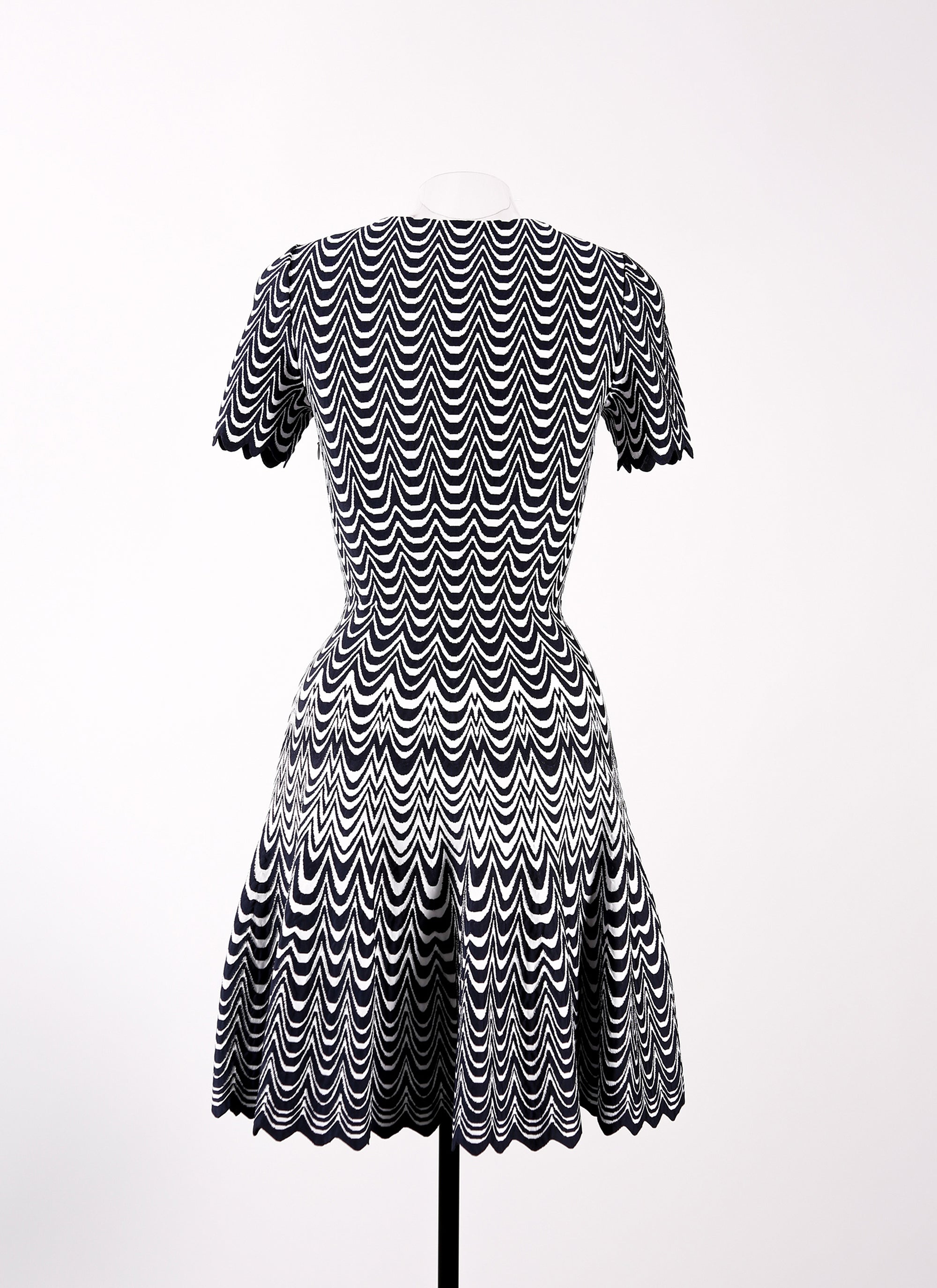 Mesh Vagues short-sleeved dress - Night & White
