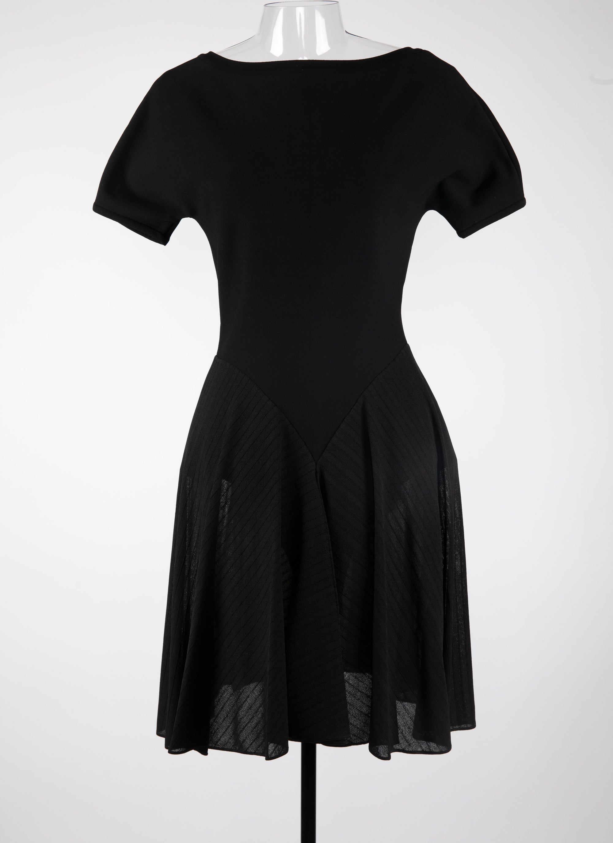 Charmeuse short-sleeved dress - Black