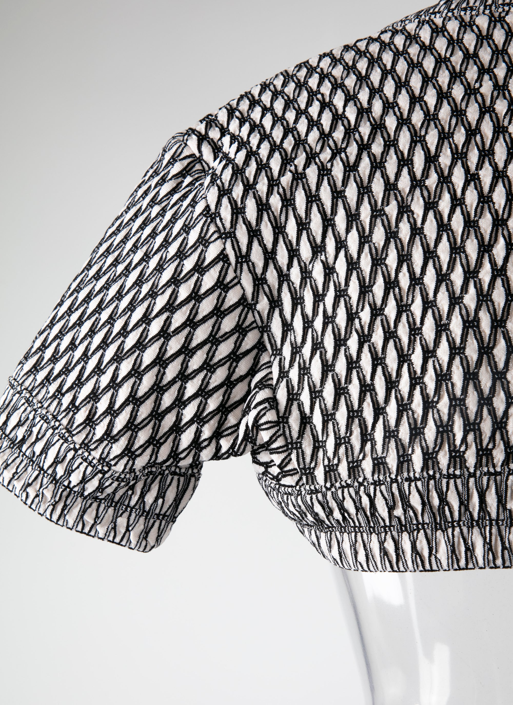 Knitted short-sleeved Rocaille bolero - Ivory & Black
