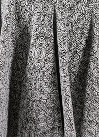 Spider knitted short-sleeved dress - White & Black