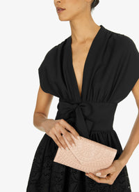 Openwork clutch bag in leather - Black
