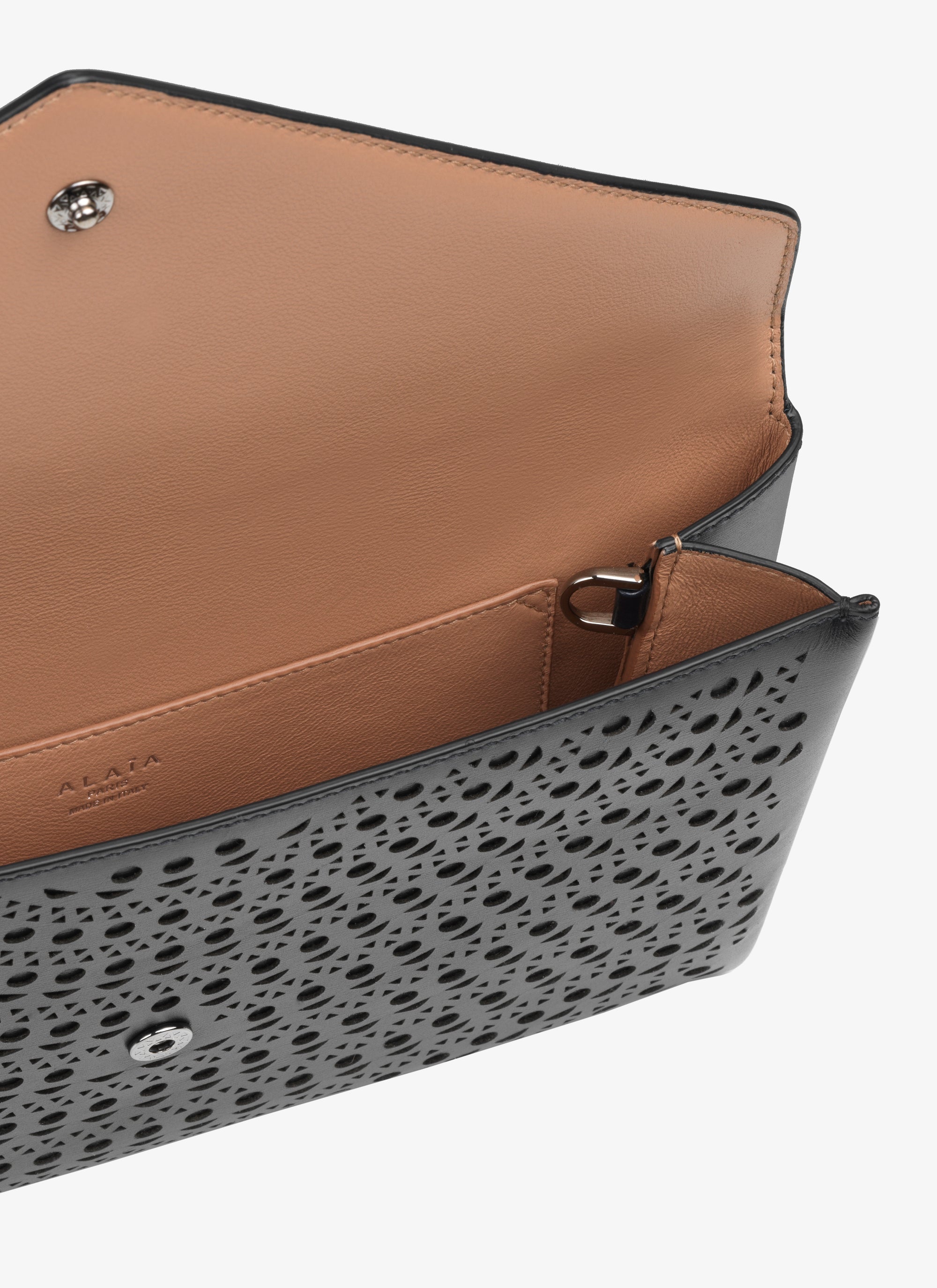 Sac Oum ajouré en cuir - Noir