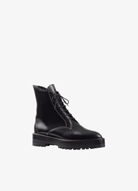 Lace-up eyelet boots in leather - Black
