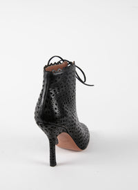 Bottines à talon au motif ajouré en cuir lisse - Noir
