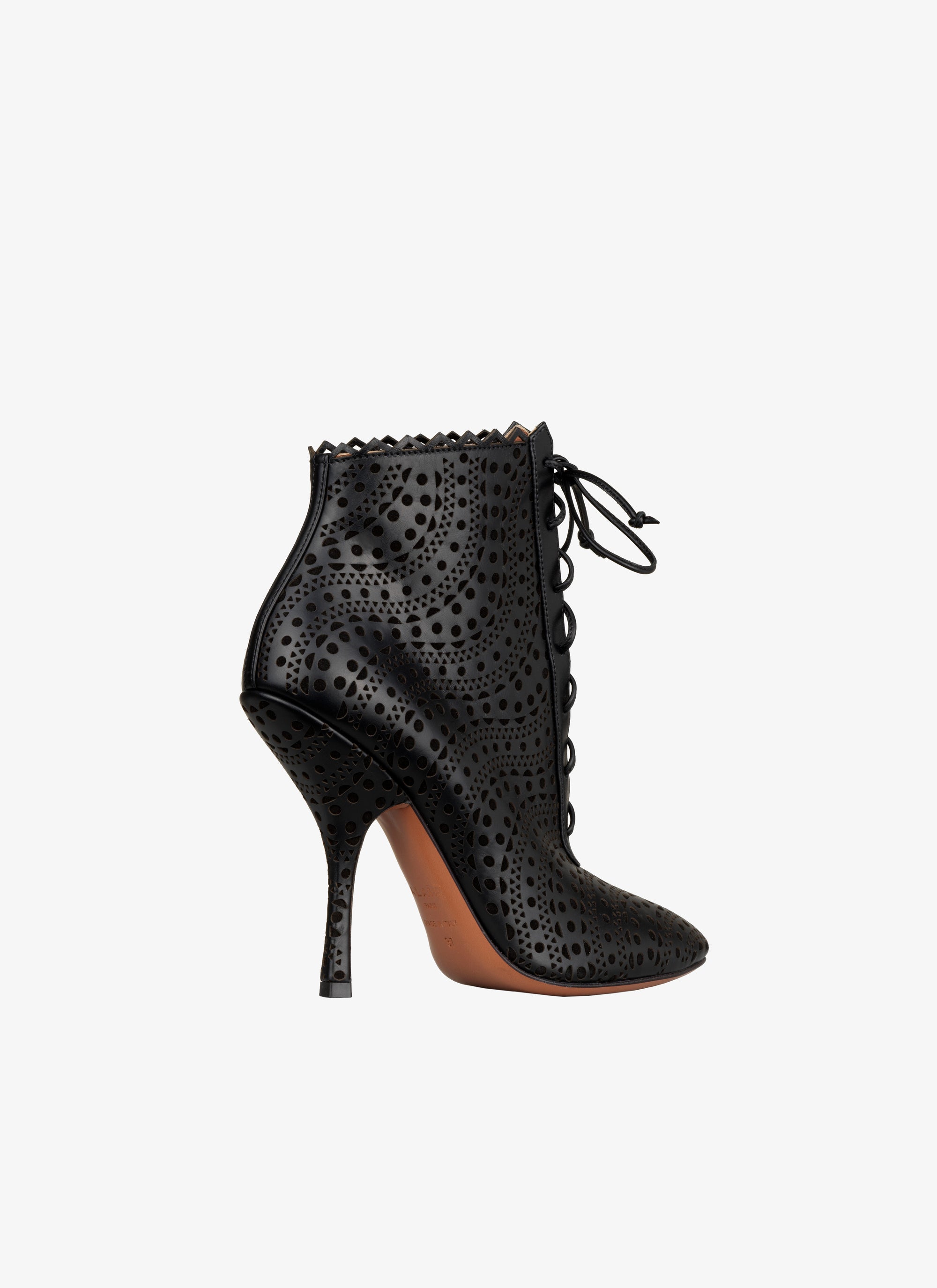Bottines à talon au motif ajouré en cuir lisse - Noir