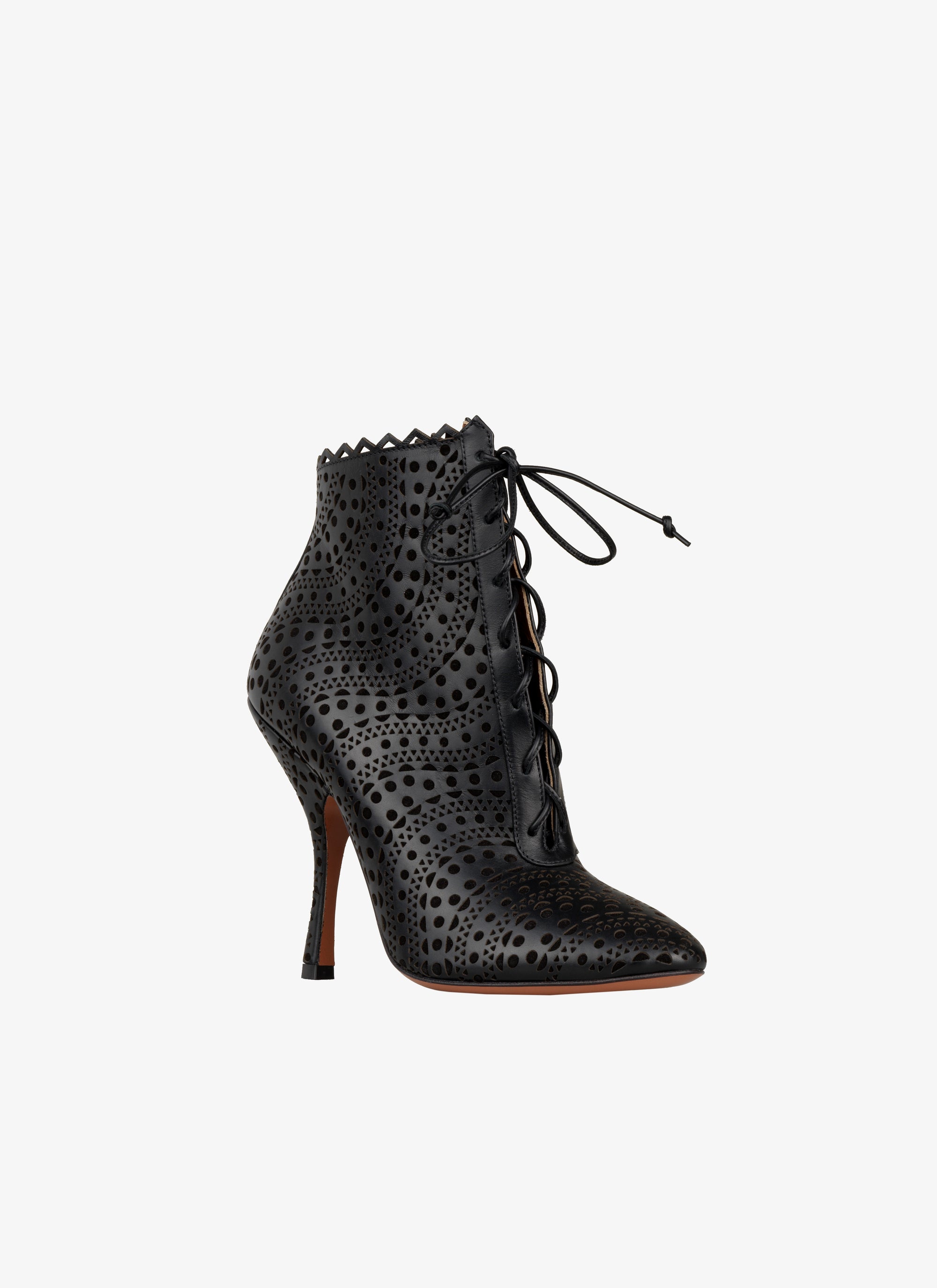 Bottines à talon au motif ajouré en cuir lisse - Noir