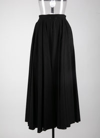 Pleated flared skirt - Black