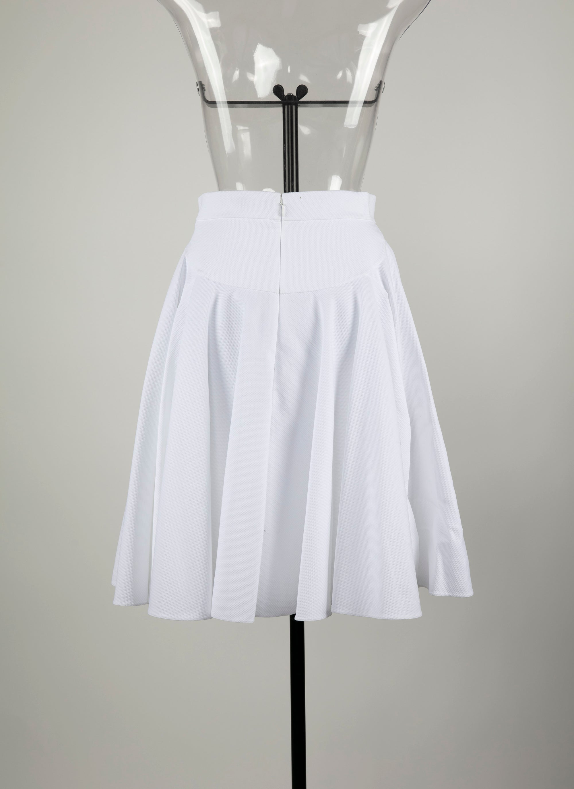 Pleated short skirt - White