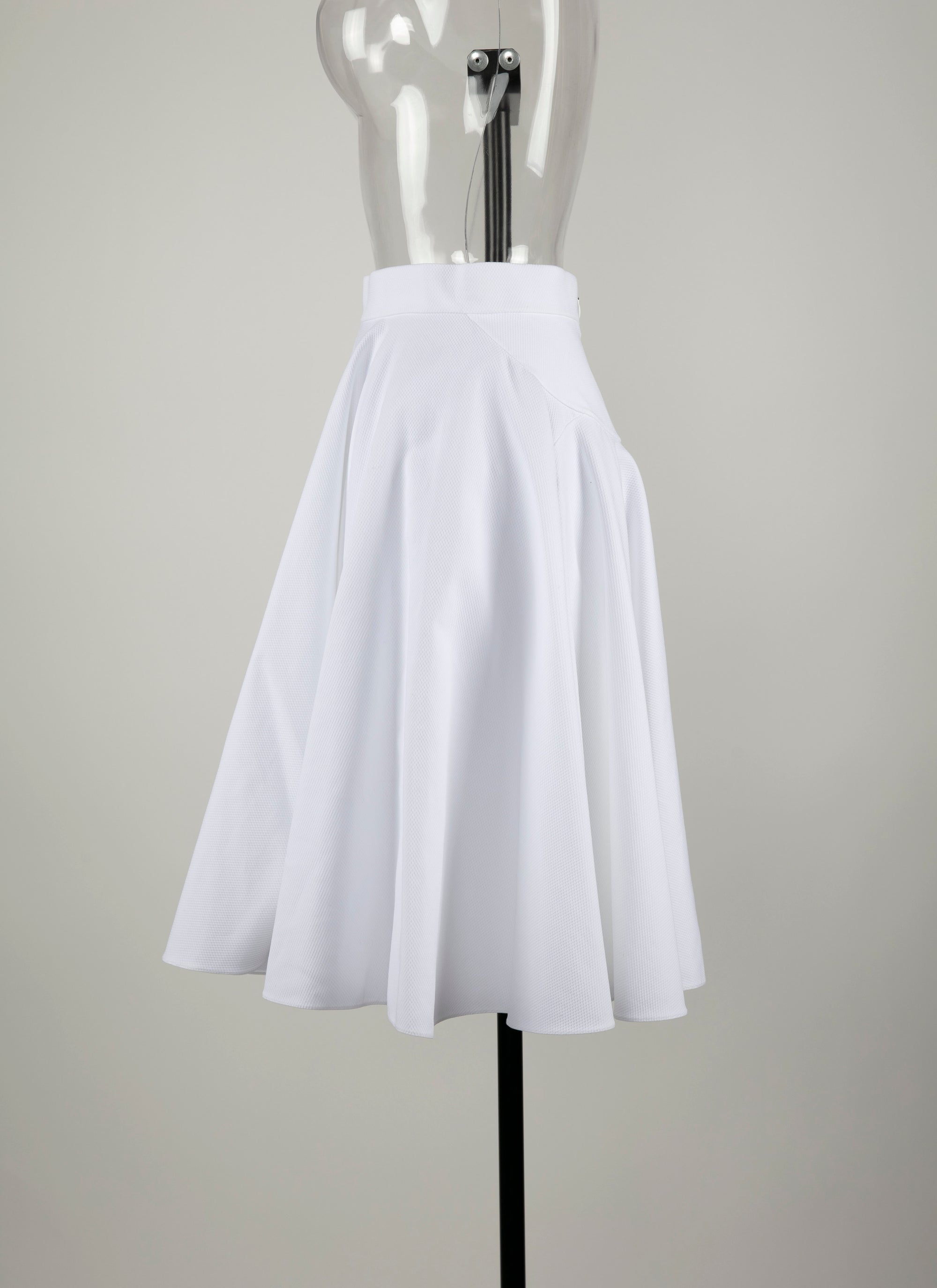 Pleated short skirt - White