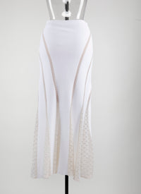 Long skirt in lace - White