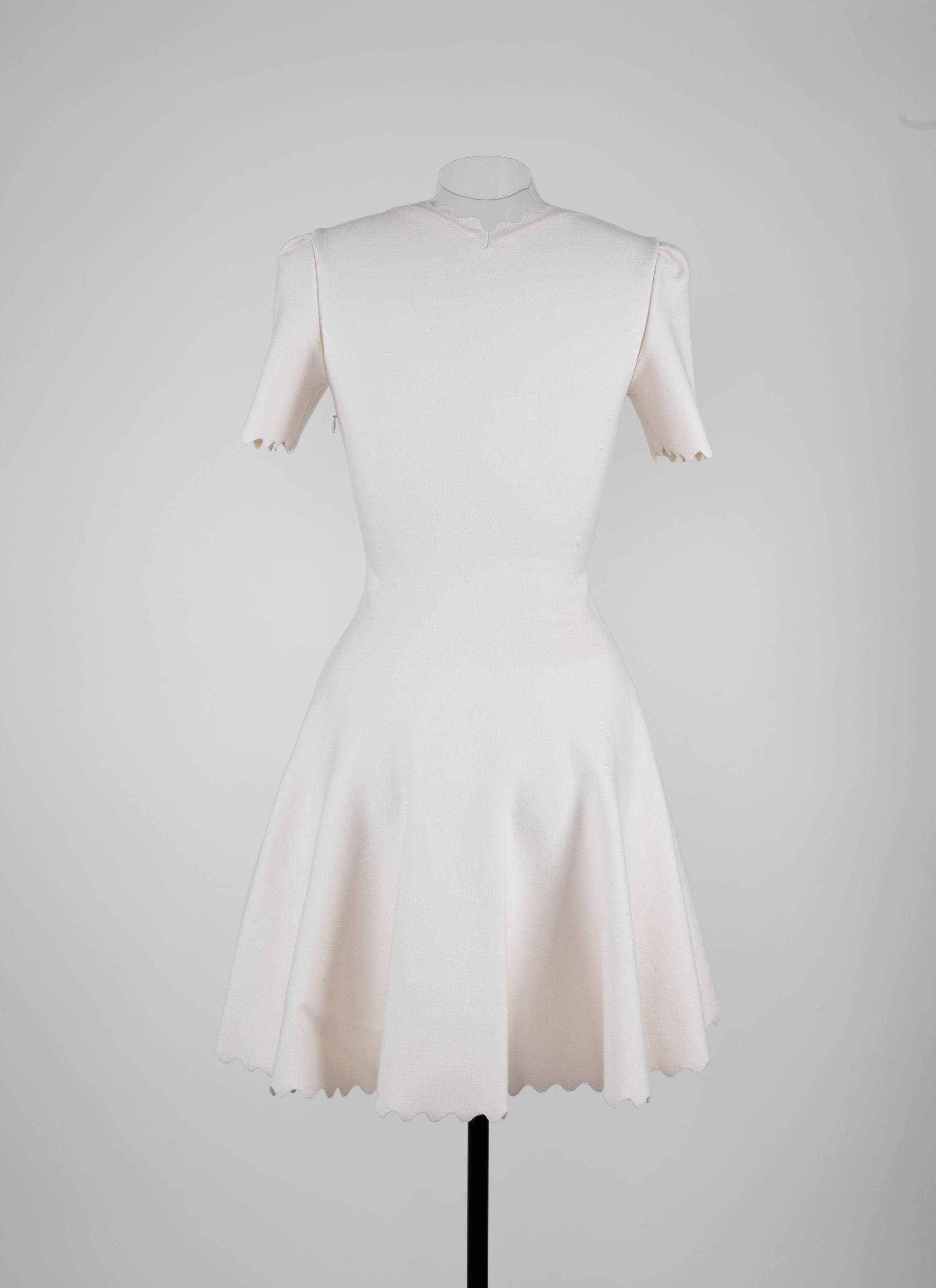 Robe courte à manches courtes Venus d'hiver en laine - Blanc Nacre