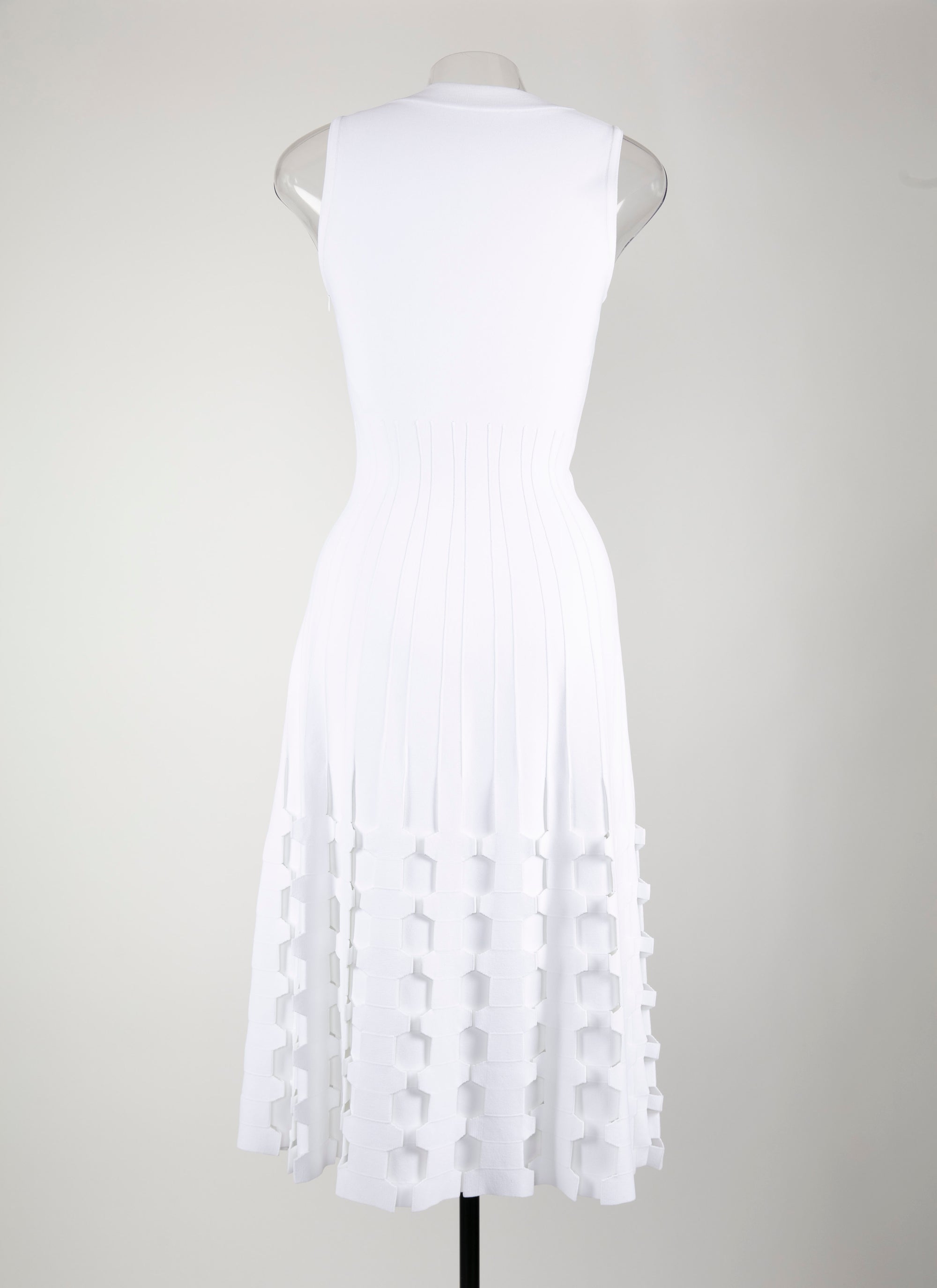 Sleeveless mesh midi dress - White