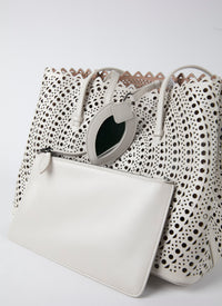 Openwork Mina bag in leather - White & Powder
