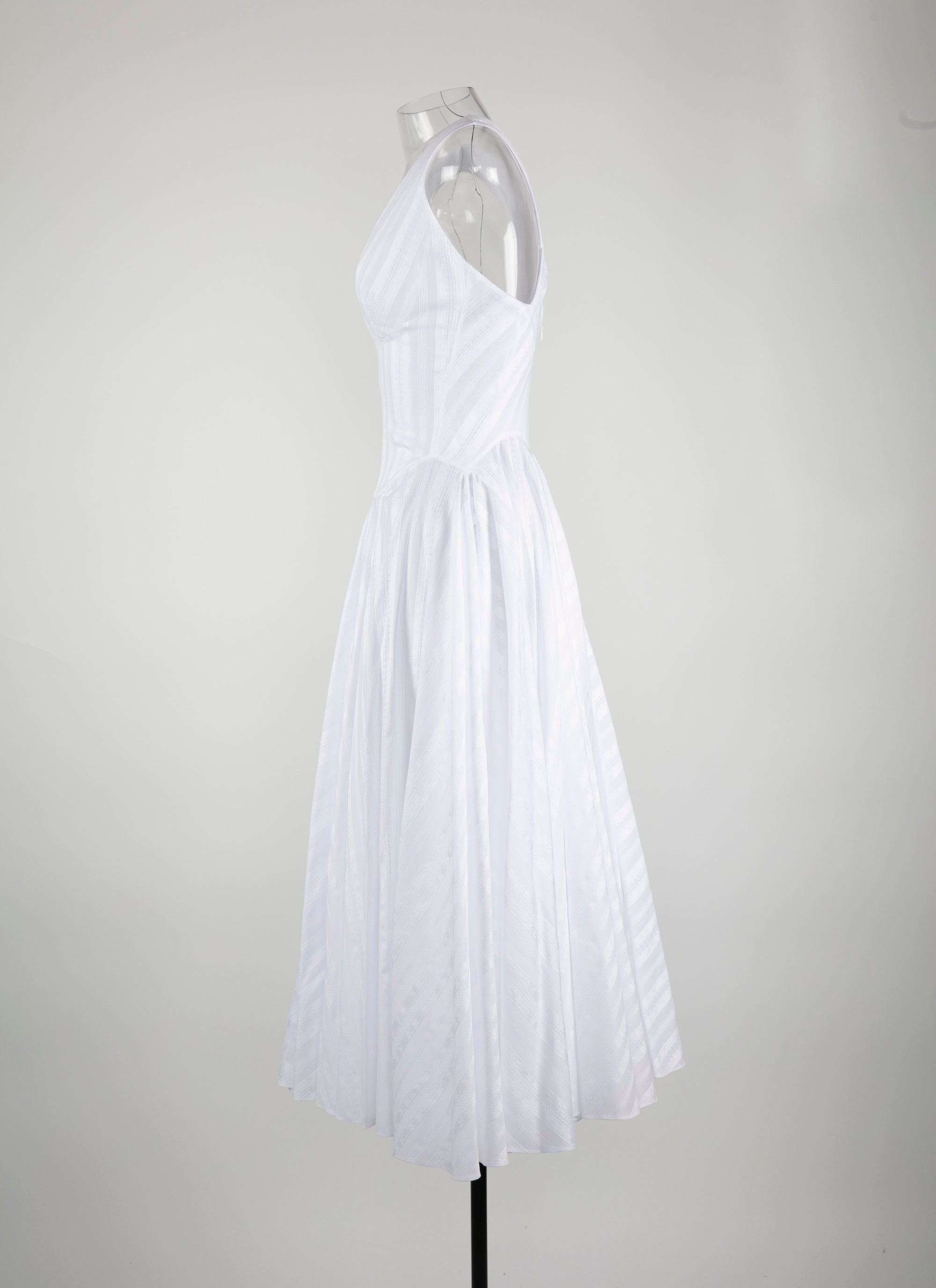 Sleeveless jacquard print dress - White