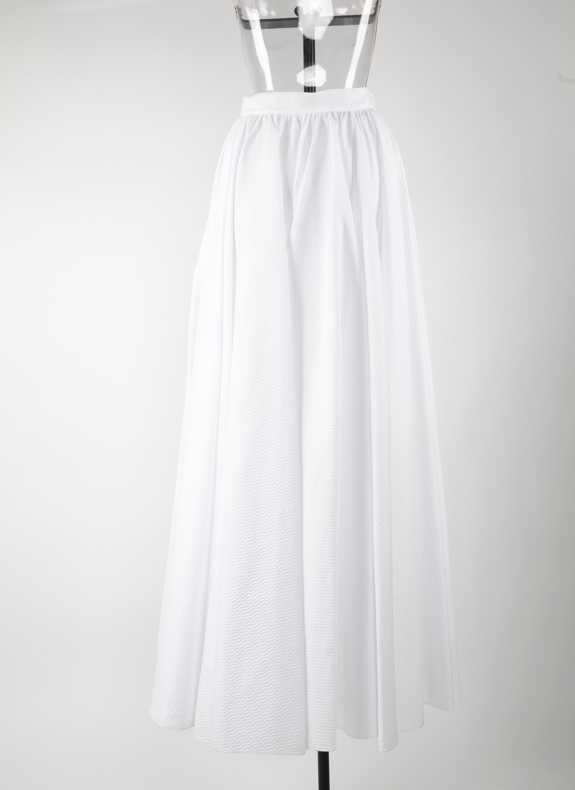 Pattern long skirt - White