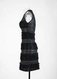 Ruffle sleeveless dress - Black & Blue